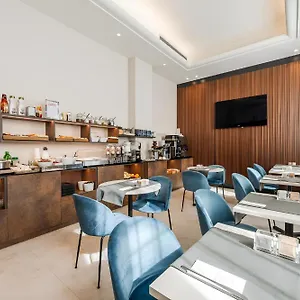 https://astoria-deluxe-rooms.emilia-romagnahotels.net